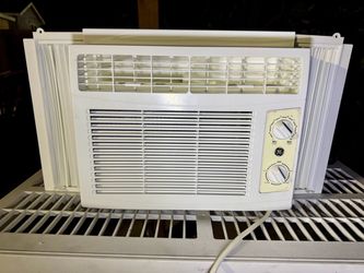 GE 5,050 BTU Window Air Conditioner