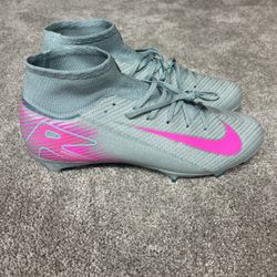 Size 10.0M (11.5W) Nike Mercurial Superfly Elite FG