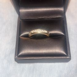 10K Gold Diamond Ring  Real Natural Diamonds 