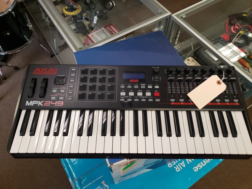 Akai MPK249 Midi Keyboard Controller