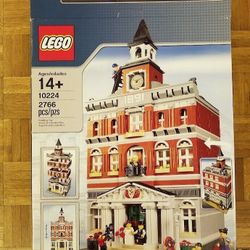 LEGO Creator Expert: Town Hall (10224)