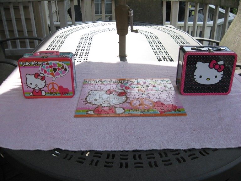 2 Hello Kitty Sanrio Metal Lunch Boxes & 100 Piece Jigsaw Puzzle