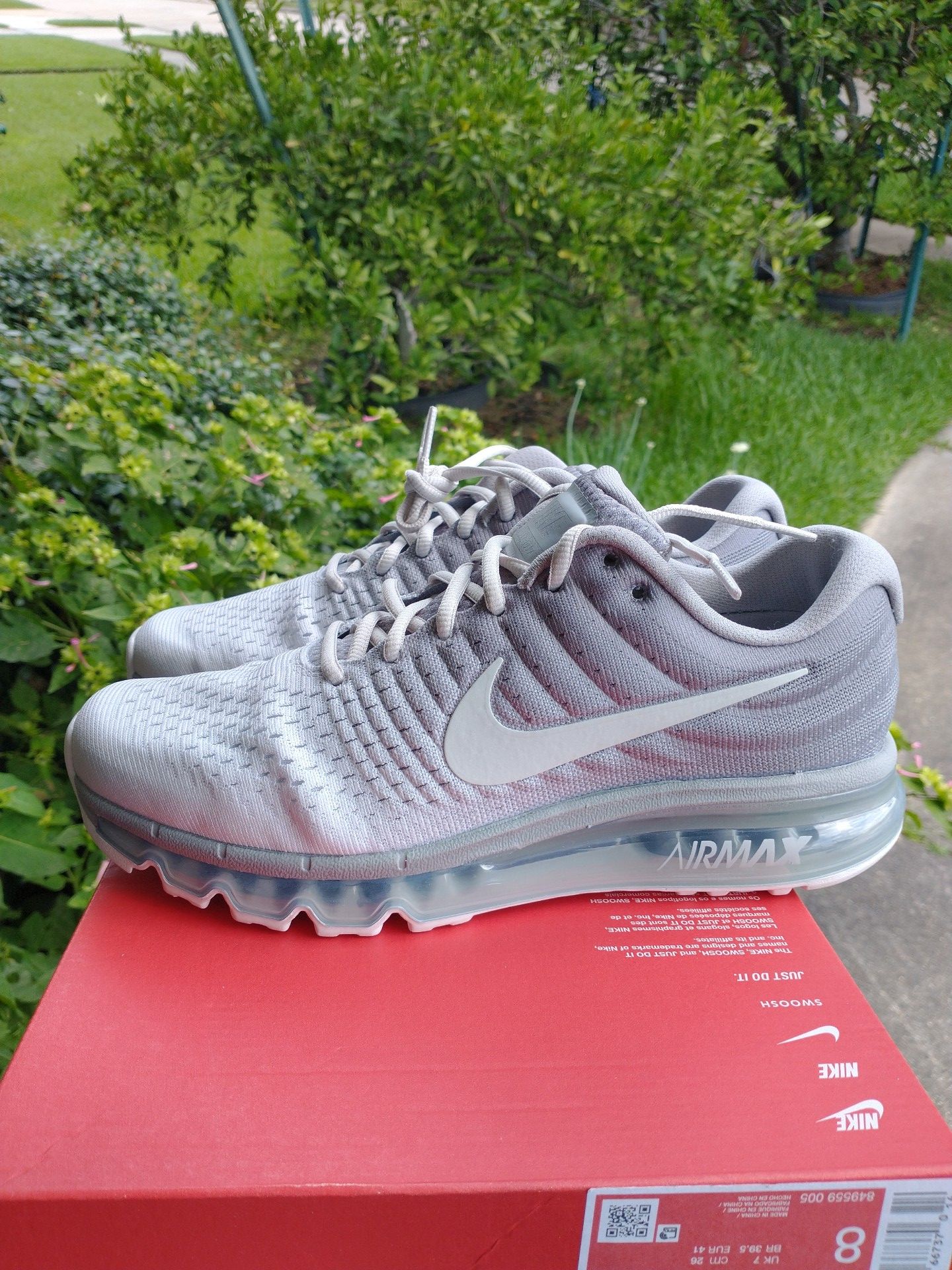New Nike Air Max 2017 men size 8