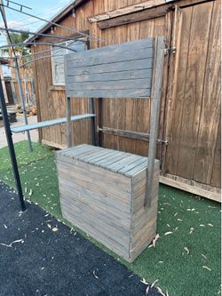 Rustic Wooden Kids Lemonade Stand