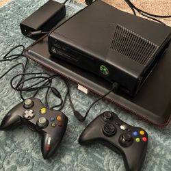 Xbox 360 Slim Bundle