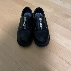 Girls Expressions Shoes, Size 1, Good Condition 