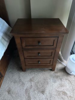 San Mateo Nightstand Walnut