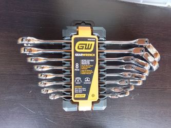 Metric wrench set