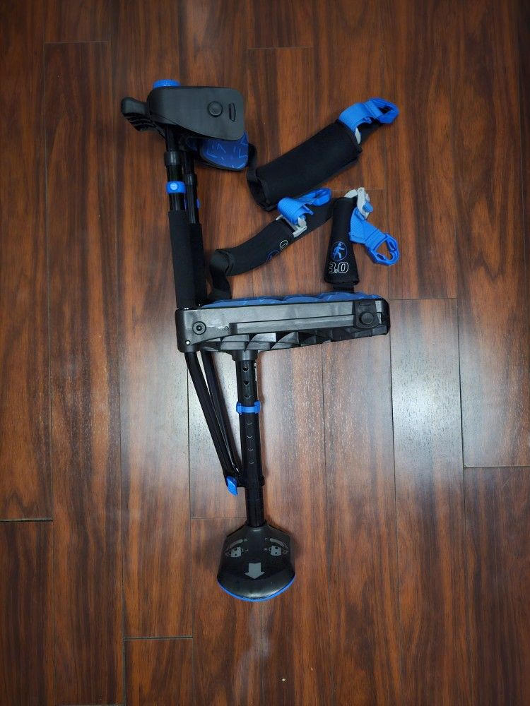 iWalk - Hands Free Knee Crutch