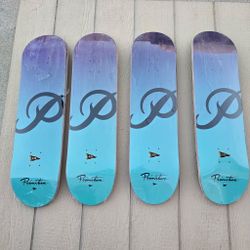 PRIMITIVE SKATEBOARD DESK SIZE 8.25 