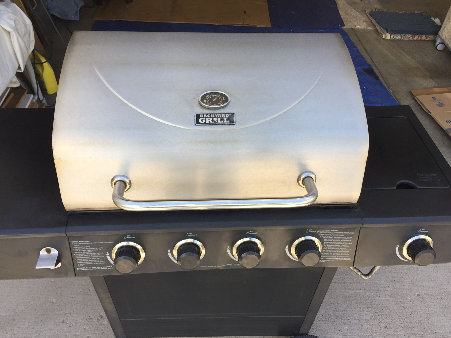 Large Gas Bbq Grill!