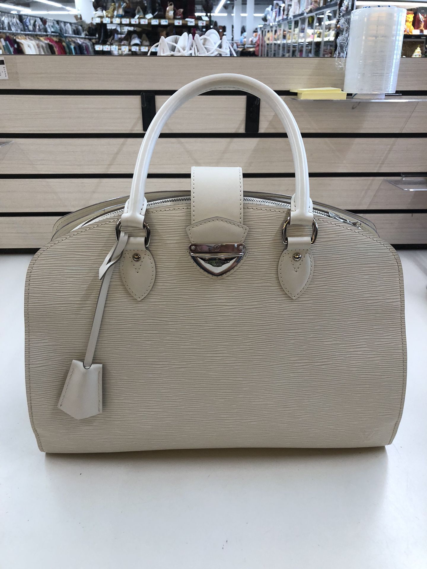 Louis Vuitton Ivory EPI Pont-Neuf for Sale in Fountain Valley, CA - OfferUp