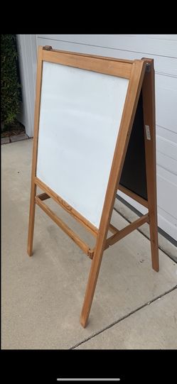 black and white standing board