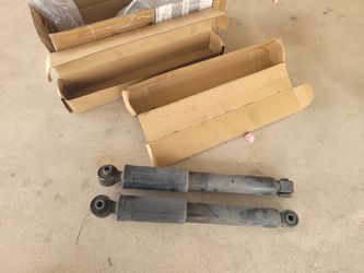 2014 huandae elantra shocks