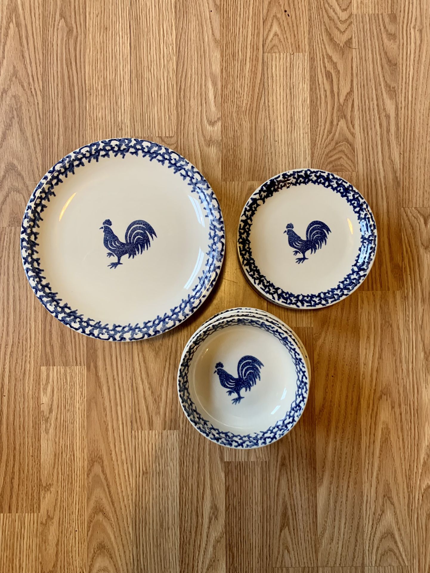 Vintage Tienshan Folkcraft Sponge Rooster Dinnerware Set