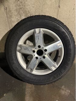 G wagon (G500, G550) wheel and tire