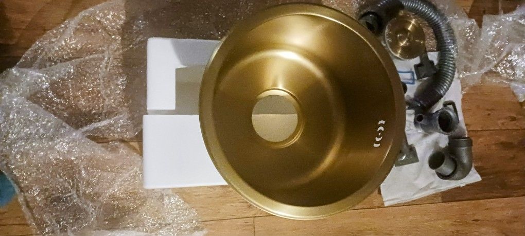 Bar Sink Gold new open box