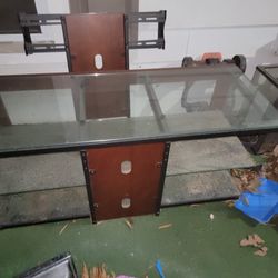 Glass TV Stand W/TV Mount 