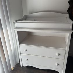 South Shore Baby Changing Table 