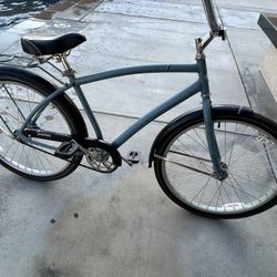 Huffy Nassau Cruiser Bike