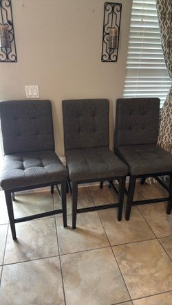 3 barstools