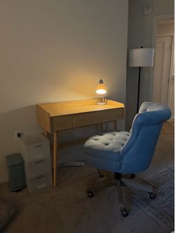 Modern Desk & Swivel Office Chair