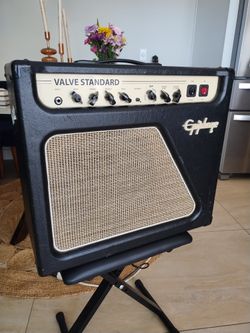 Epiphone Valve Standard 15-Watt EL84 1x12" Tube Combo Amp