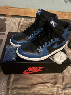 Size 10.5 Air Jordan 1 Retro High OG 'Dark Marina Blue'