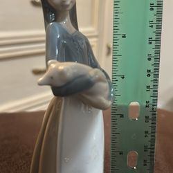 Lladro Figurine #1011-Girl With Pig