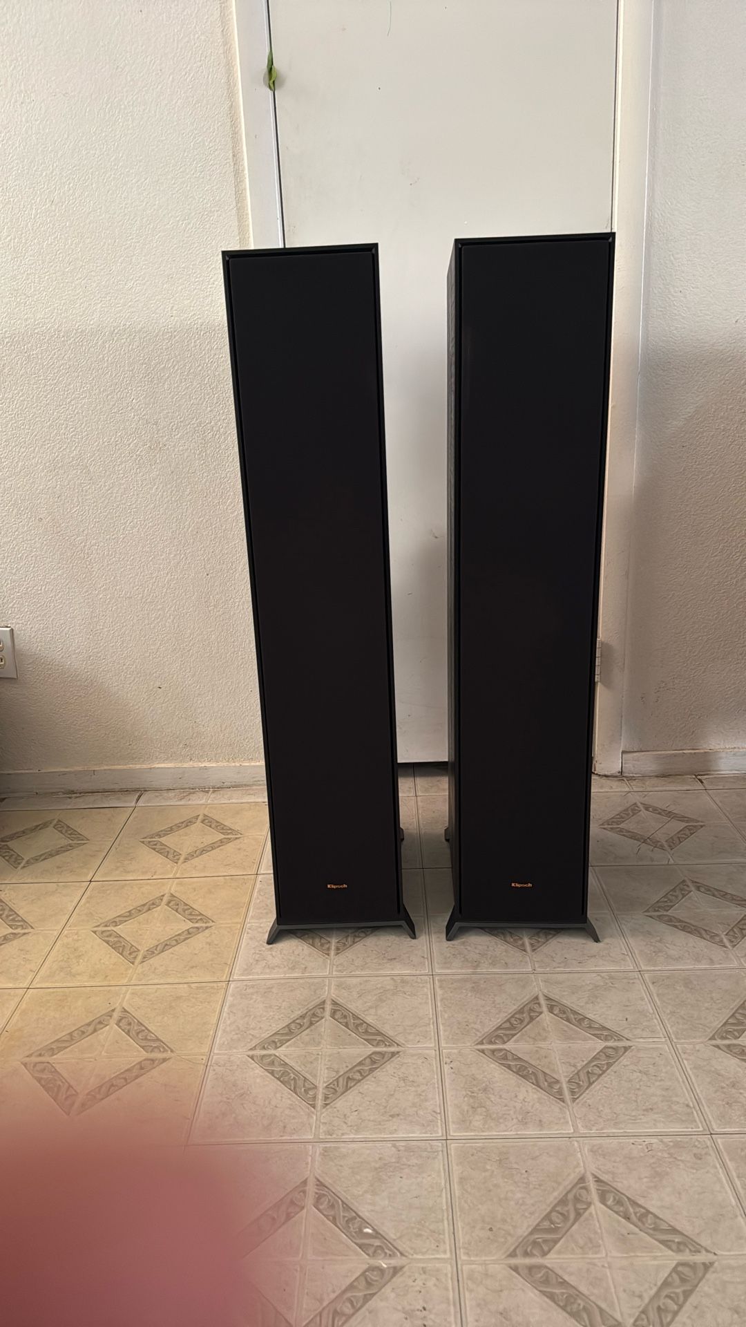 Klipsch Floor Stand speaker