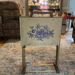 4  Vintage 1950-60’s MCM Blue Floral Metal Standing Folding TV Trays  LaVada Signature