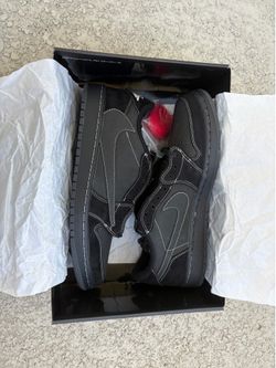 Travis Scott Black Phantom
