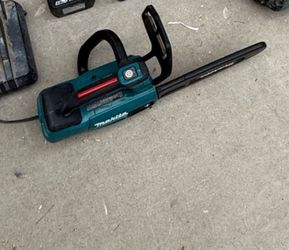 Makita chain saw