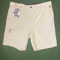 New Men’s RealTree Shorts Size 36-38 UV Protection Fishing adjustable