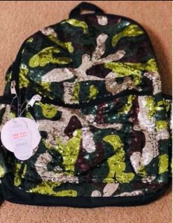 NEW Girls Wonder Nation Sequins Backpack Green Camo