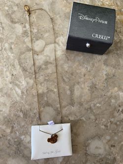 Disney bear Necklace 