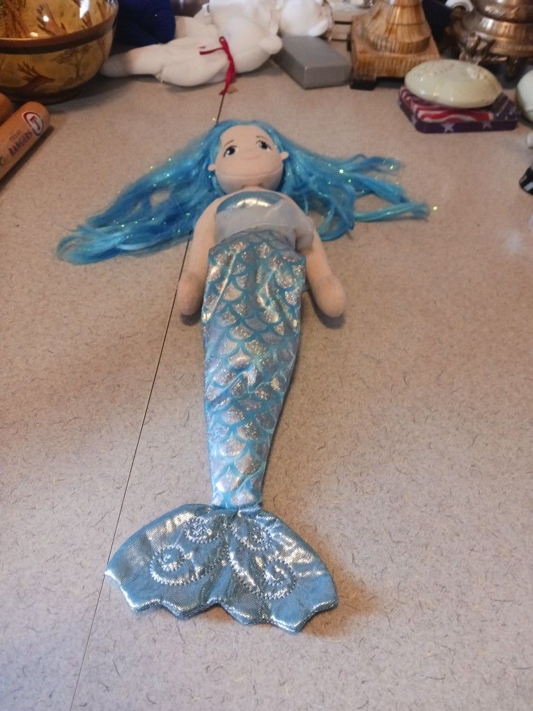 Aurora Enchanting SEA Mermaid Doll