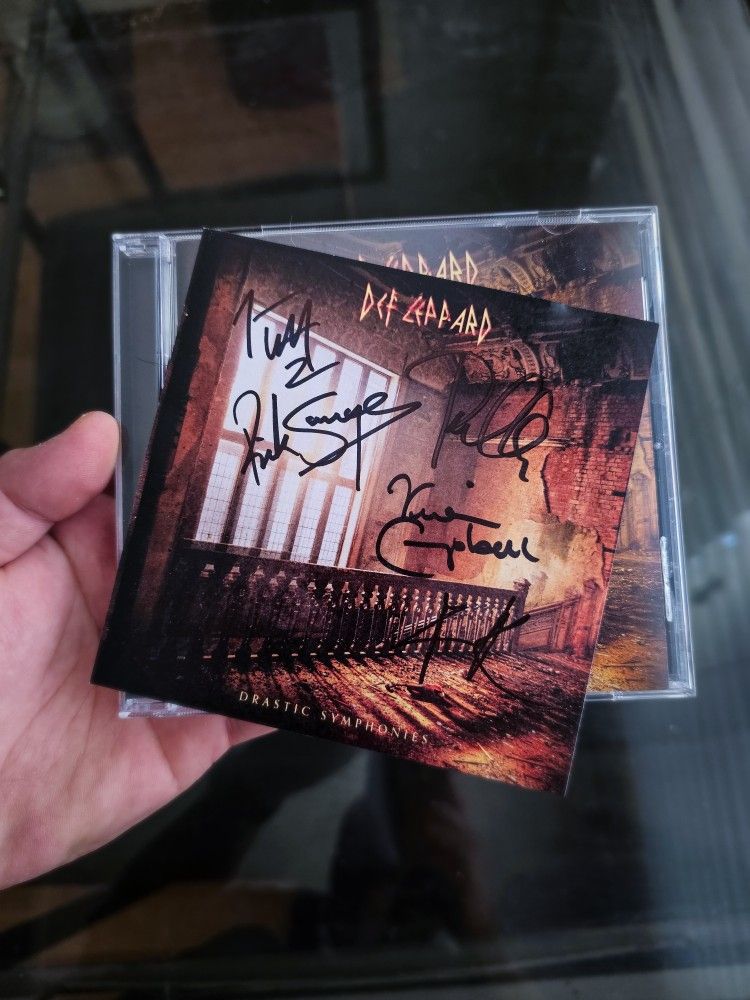 Def Leppard- Drastic Symphonies Signed Autograph CD Signed 