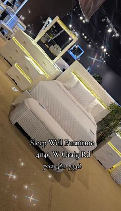 ✨️ King, Cal King, Queen Bed Frame ✨️ Furniture Sectionals, Bedrooms, Dining Avail