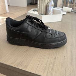 Black Air Forces 