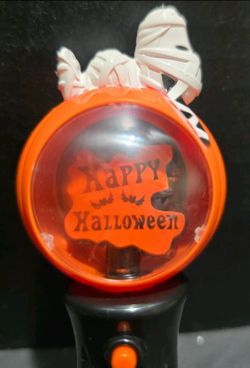 LED Light-Up Trick or Treat Mummy Snoopy Spinning Happy Halloween 2011 Wand