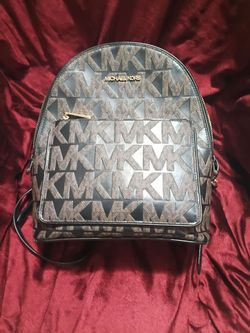 New Michael Kors Purse