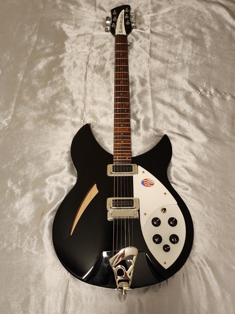 RICKENBACKER JETGLO 330 GUITAR