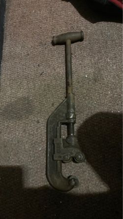 Vintage Armstrong 2-T Pipecutter