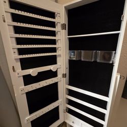 Jewelry Storage With Mirror And Stand