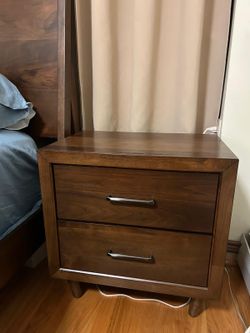 BEDROOM SET WITH MATTRESS