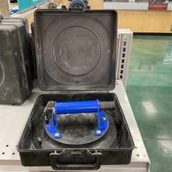 SUPER AWESOME SUCTION CUPS