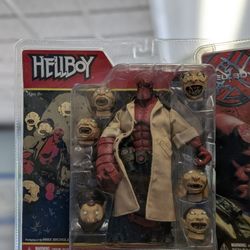 Mezco Hellboy 2006 Summer Exclusive Never Opened!
