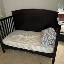 Kid Bed/ Baby Crib 