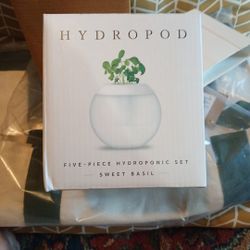 Hydroponic Basil Set